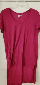 Short sleeve, high-low, jersey t-shirt